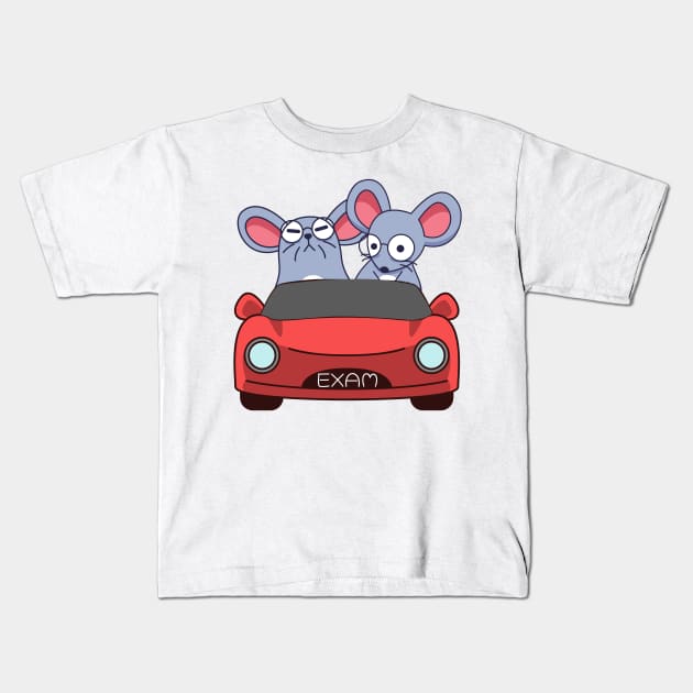 Mouse taking the driving license exam Kids T-Shirt by alcoshirts